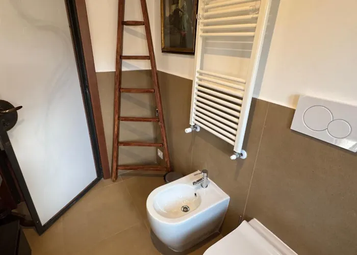 Chalet Domus Colosseum, Detached House Just Few Steps From The Colosseum Rome