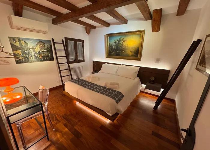 Domus Colosseum, Detached House Just Few Steps From The Colosseum Chalé *